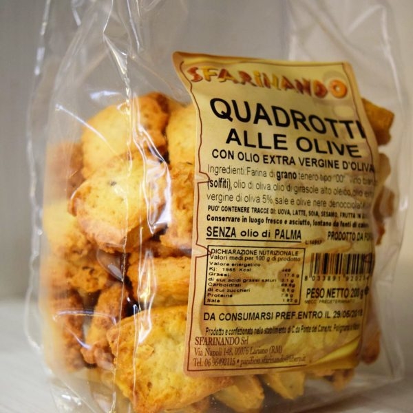 Quadrotti alle olive